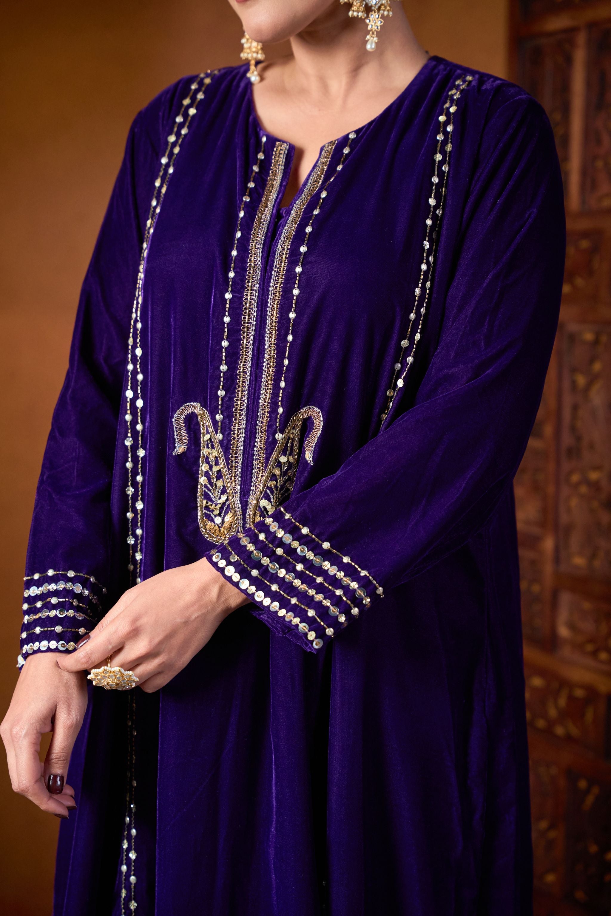 Amethyst Embroidered Kurta Set