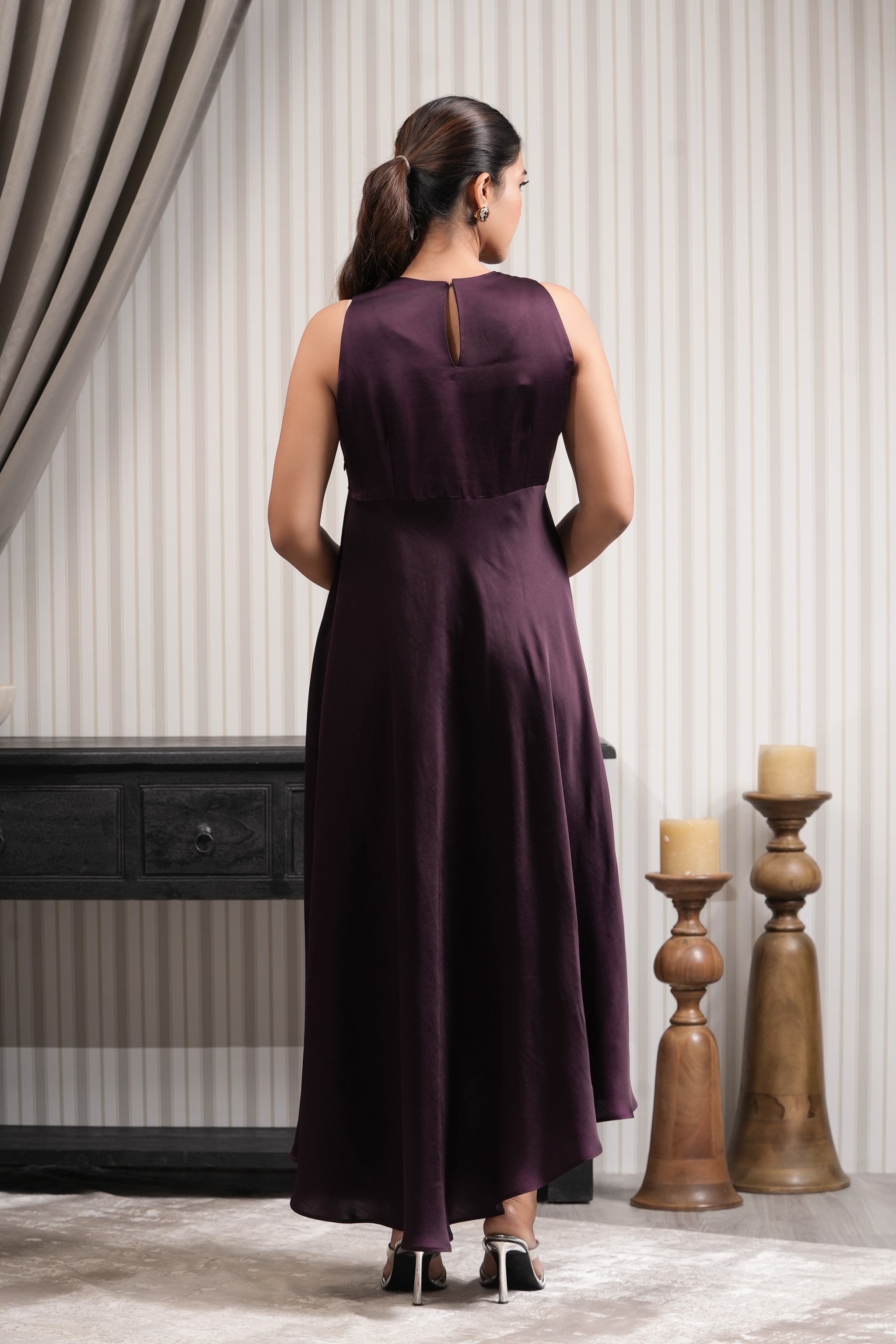 Solid Midi Sleeveless Dress - Wine