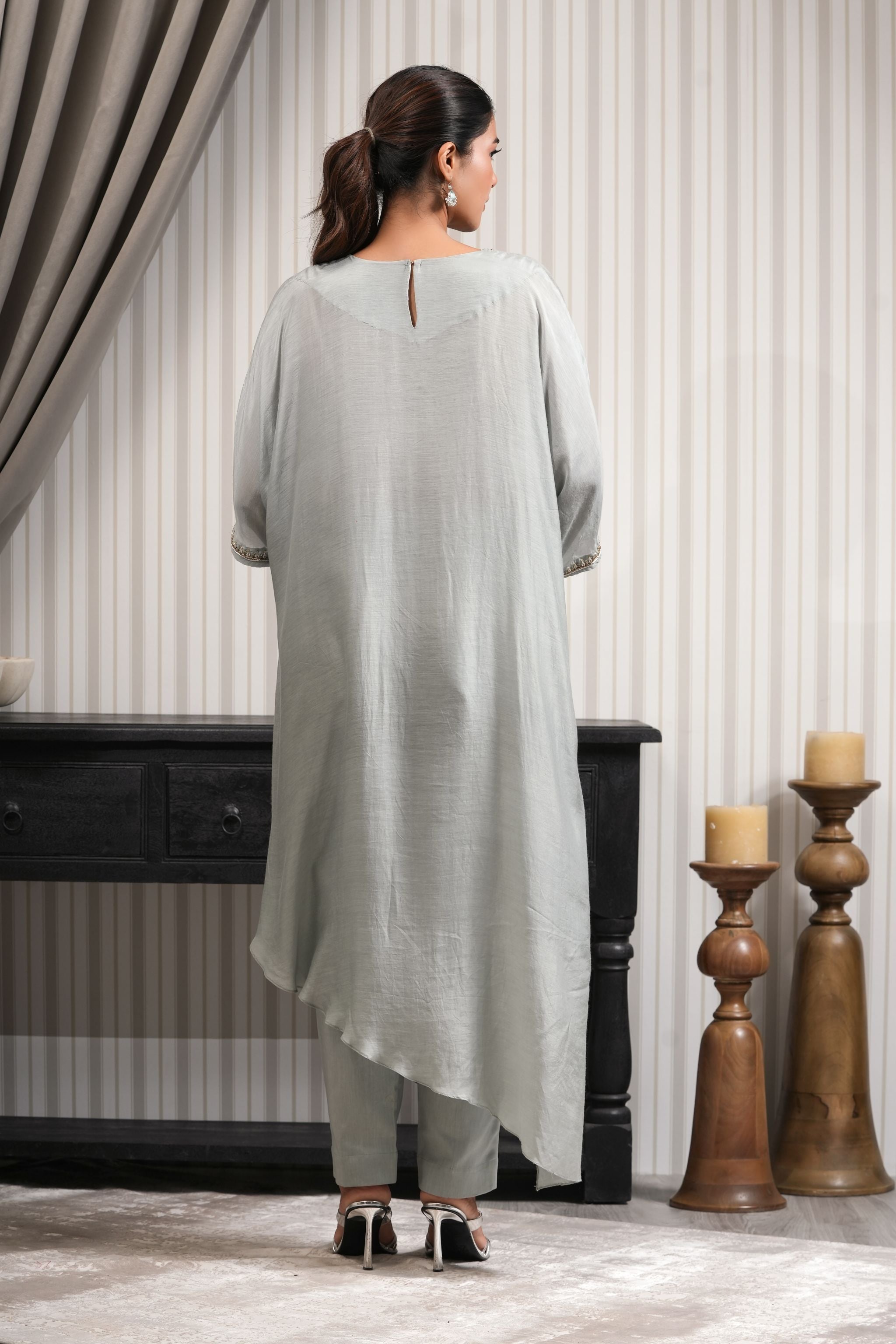 Cowl Neck Embroidered Kurta Set - Mint