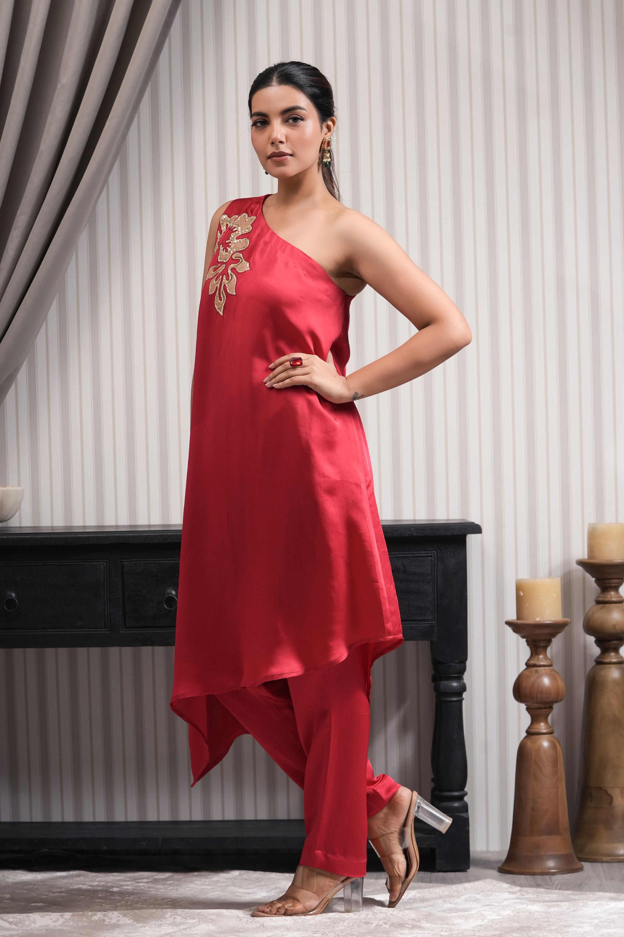 One Shoulder Embroidered Kurta Set - Red Pink