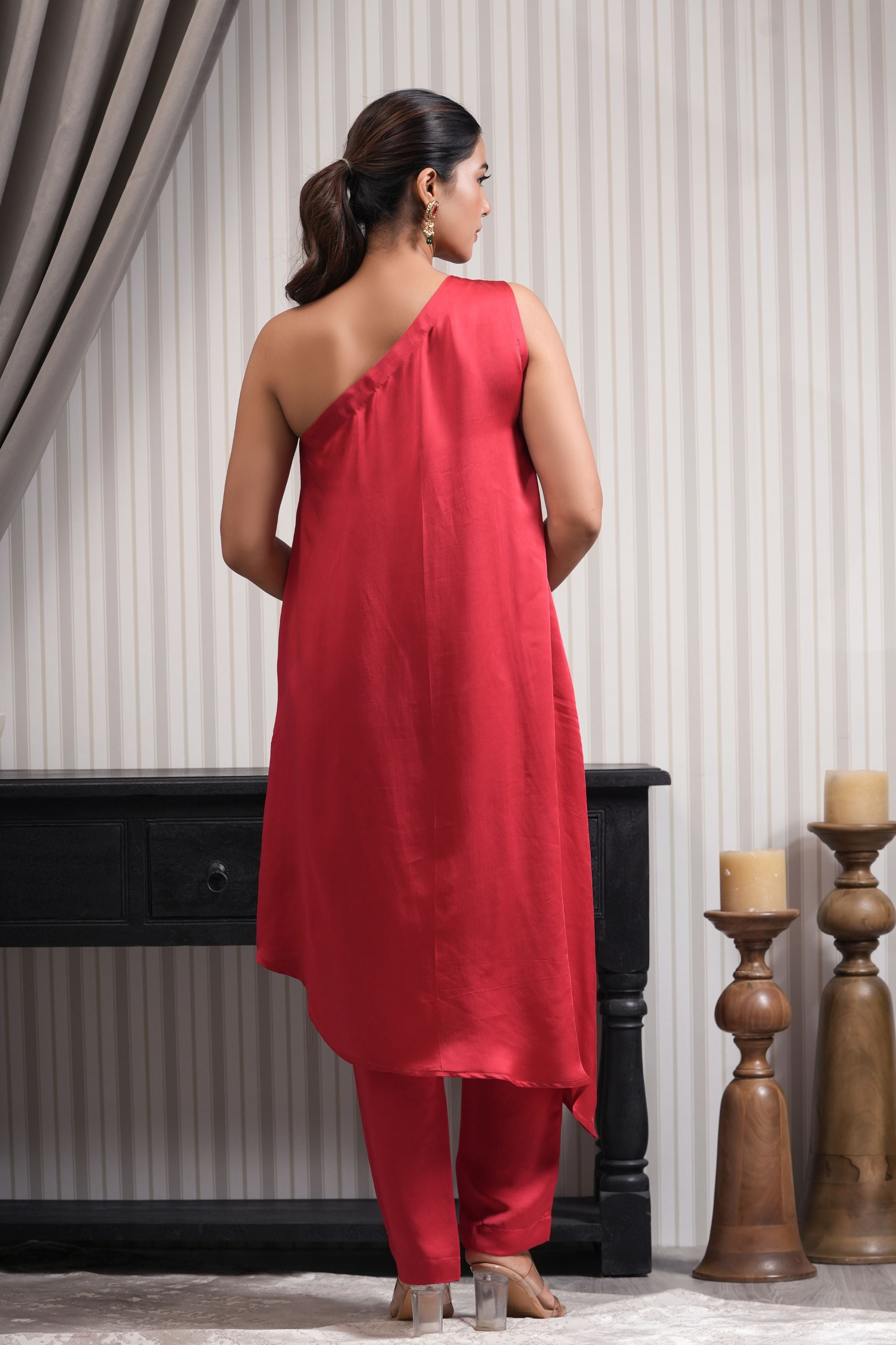 One Shoulder Embroidered Kurta Set - Red Pink