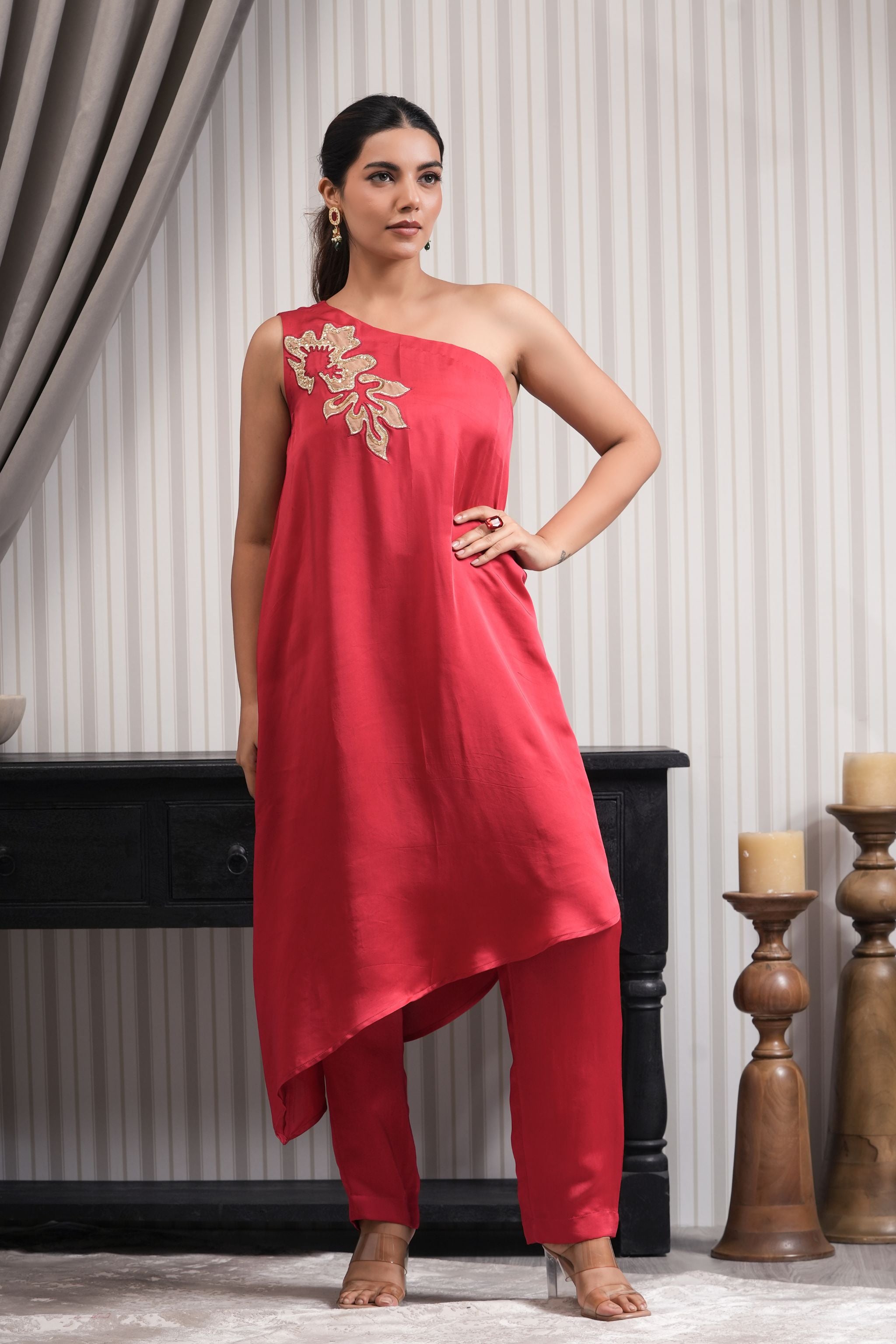 One Shoulder Embroidered Kurta Set - Red Pink