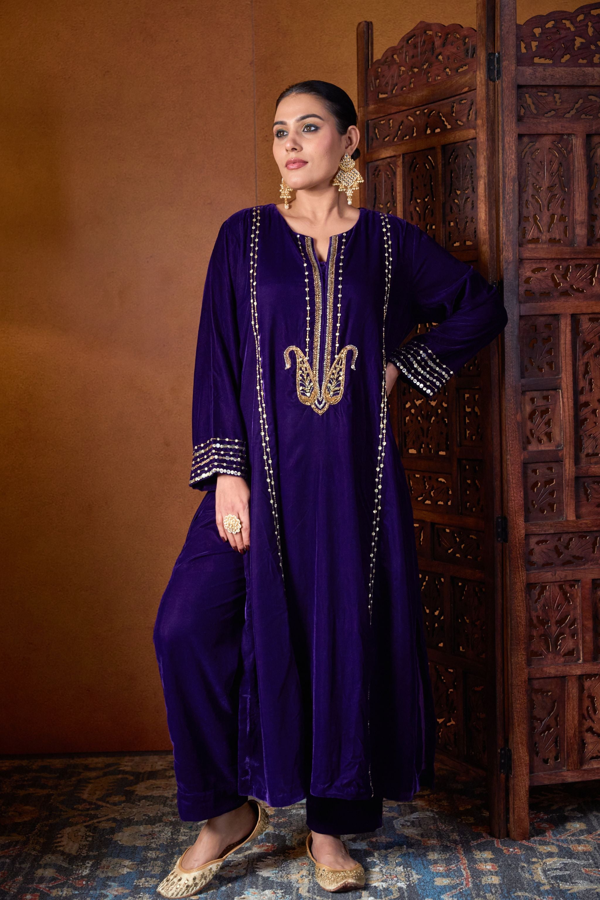 Amethyst Embroidered Kurta Set